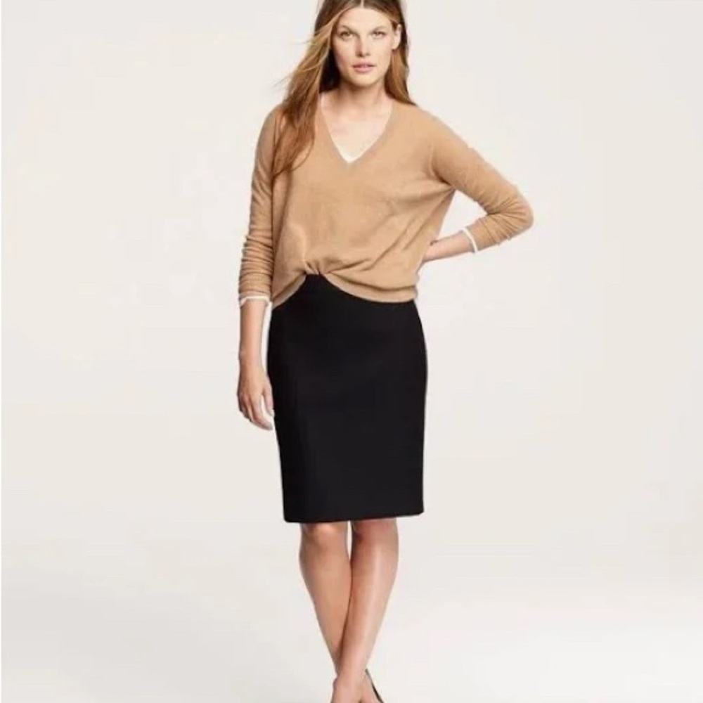 EUC J CREW Classic Black No. # 2 Pencil Skirt Zipper & Slit in Back (00)